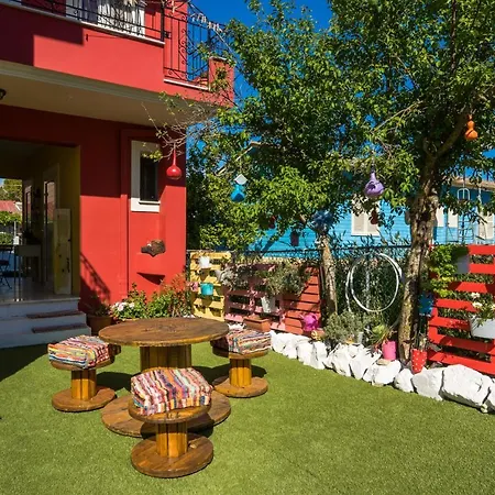 Aurelia Apartament *